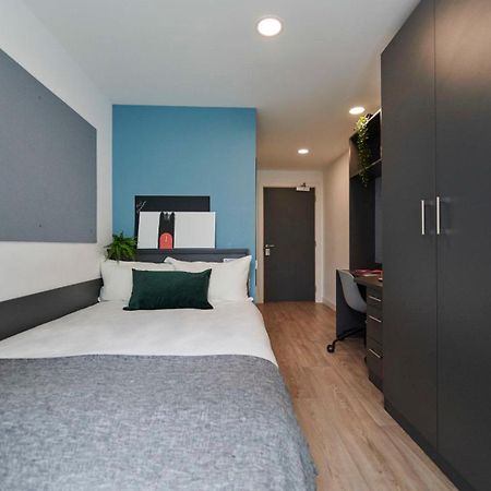 Chic Apartments And Private Bedrooms At Beckett House Near Dublin City Centre 外观 照片